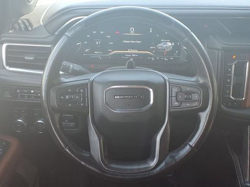 Used 2023 GMC Yukon XL Denali Ultimate AWD/4WD image 13