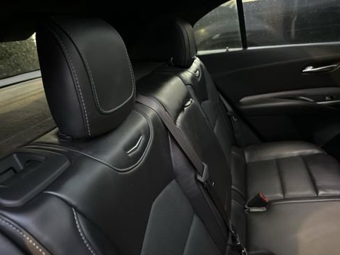 Used 2020 Cadillac XT4 Premium Luxury image 14