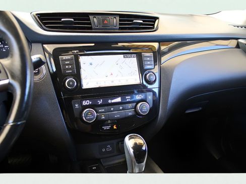 Used 2019 Nissan Rogue Sport SV w/ Technology Package image 22