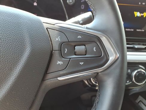 Used 2025 Chevrolet Trax LT w/ Driver Confidence Package FWD image 27