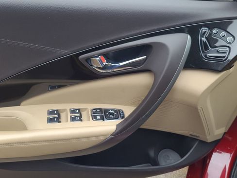 Used 2016 Hyundai Azera Limited image 12