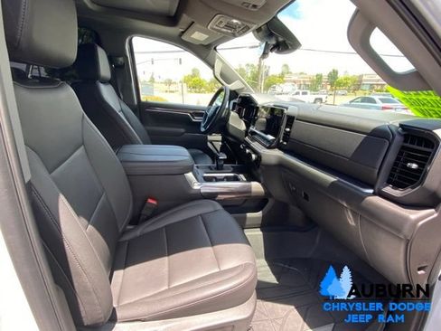 Used 2025 Chevrolet Silverado 1500 LTZ w/ Technology Package AWD/4WD image 14