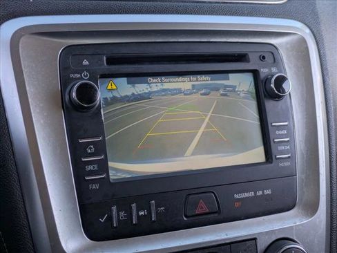 Used 2014 GMC Acadia SLE image 12