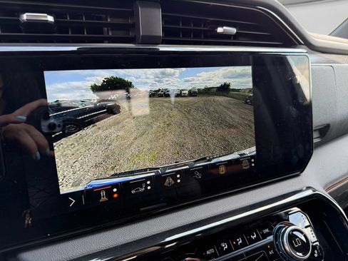 New 2026 GMC Sierra 1500 AT4 w/ AT4 Premium Package AWD/4WD image 22