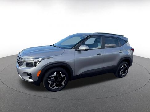 Used 2025 Kia Seltos S image 8