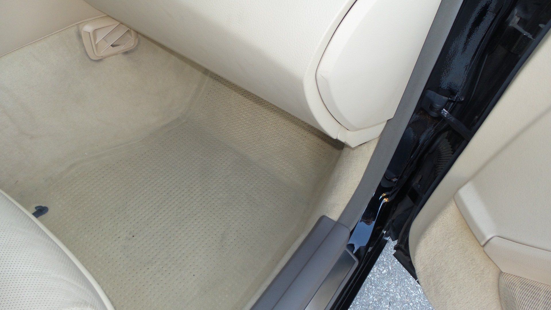 Used 2004 Lexus LS 430 RWD image 77