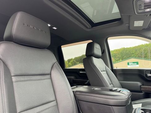 Used 2020 GMC Sierra 2500 Denali w/ Denali Ultimate Package image 11