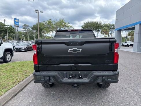 Used 2024 Chevrolet Silverado 1500 ZR2 w/ ZR2 Bison Edition AWD/4WD image 6