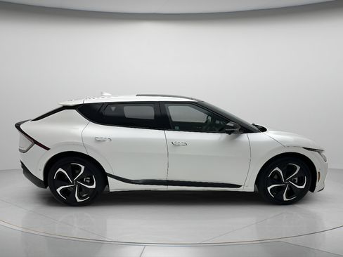 Used 2024 Kia EV6 GT-Line AWD/4WD image 4