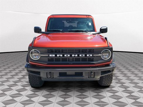 Used 2022 Ford Bronco Black Diamond image 2