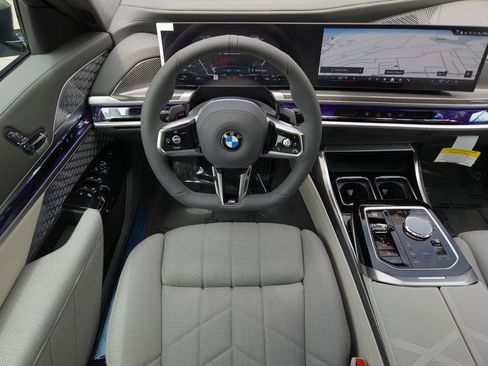 New 2026 BMW 760i xDrive AWD/4WD image 15