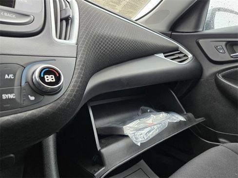 Used 2024 Chevrolet Malibu LT w/ Sport Edition image 13