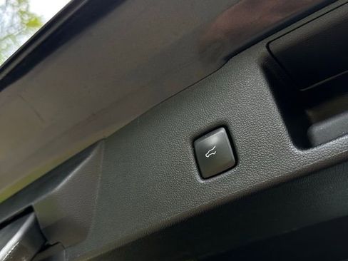 Used 2022 Ford Escape Titanium w/ Titanium Premium Package image 11