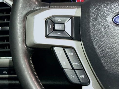 Used 2019 Ford F350 Lariat w/ Lariat Ultimate Package AWD/4WD image 32