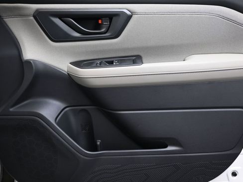 New 2026 Subaru Forester Premium AWD/4WD image 11