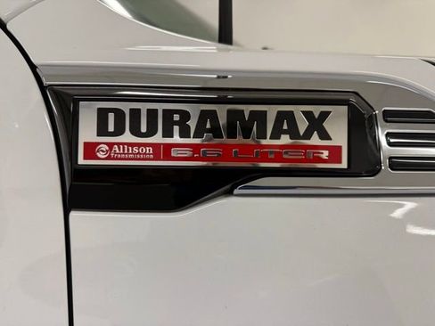 Used 2024 GMC Sierra 3500 SLT image 6