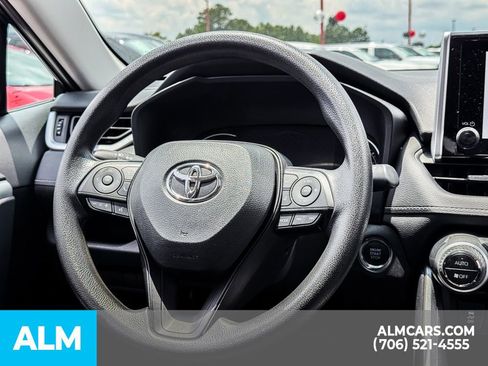 Used 2025 Toyota RAV4 XLE w/ Convenience Package FWD image 27