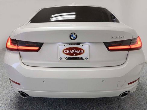 Used 2024 BMW 330i Sedan w/ Premium Package image 4