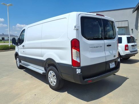 Used 2025 Ford Transit 250 Low Roof w/ Exterior Upgrade Package RWD image 3