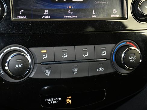 Used 2020 Nissan Rogue S w/ Special Edition Package image 29