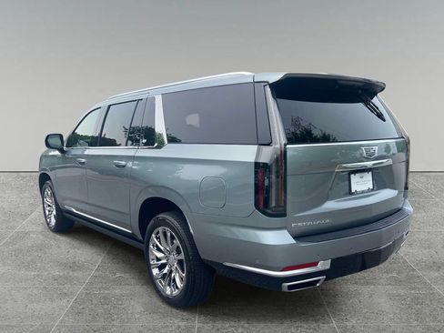 Certified 2025 Cadillac Escalade ESV Premium Luxury w/ LPO, Radiant Package AWD/4WD image 3