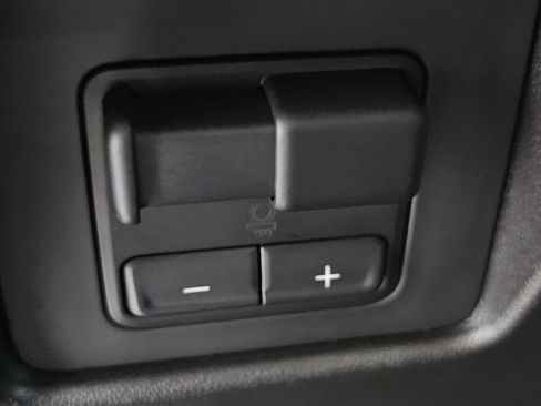 Used 2026 Chevrolet Colorado LT w/ LT Convenience Package AWD/4WD image 33