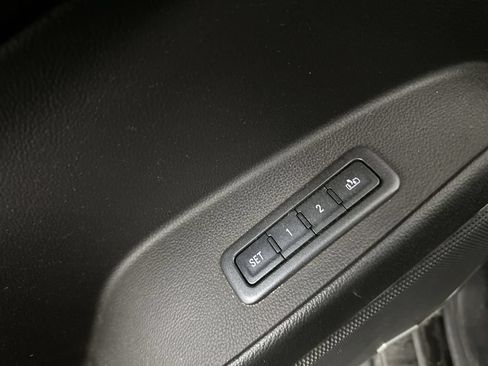 Used 2015 Chevrolet Tahoe LT AWD/4WD image 12