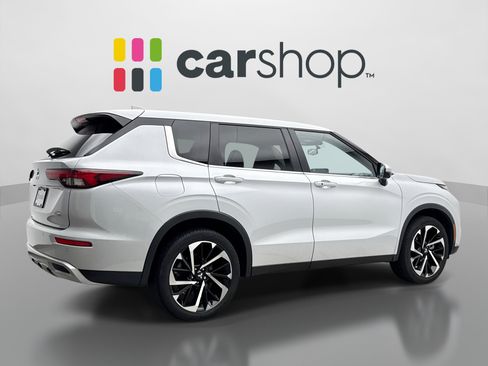 Used 2024 Mitsubishi Outlander SE AWD/4WD image 5