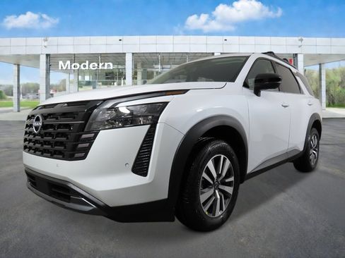 New 2026 Nissan Pathfinder SL AWD/4WD image 1