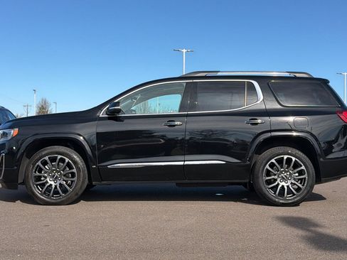 Used 2023 GMC Acadia Denali w/ Black Diamond Edition AWD/4WD image 7