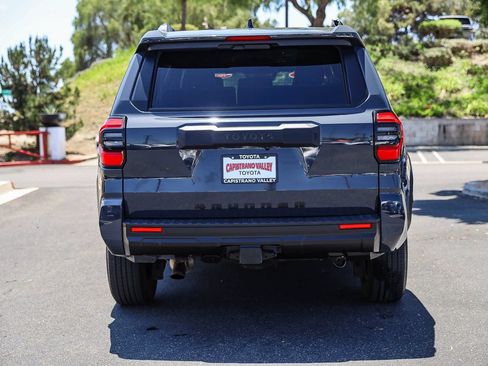 Certified 2025 Toyota 4Runner SR5 AWD/4WD image 5