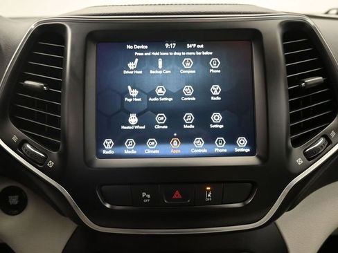 Used 2021 Jeep Cherokee Latitude Lux w/ Comfort/Convenience Group image 16