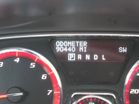 Used 2016 GMC Acadia SLE AWD/4WD image 42