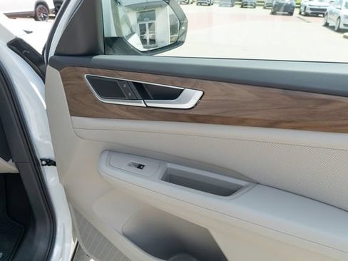 New 2026 Volkswagen Atlas SE FWD image 47