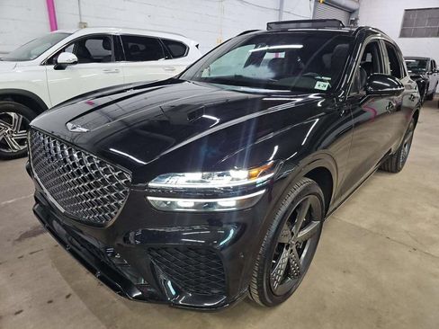 Used 2023 Genesis GV70 3.5T Sport w/ Sport Prestige Package AWD/4WD image 9