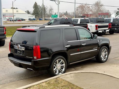 Used 2013 Cadillac Escalade Platinum image 5