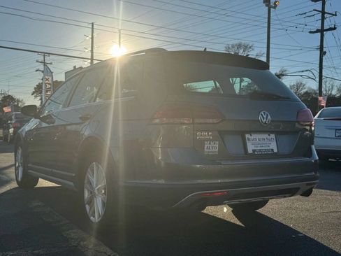 Used 2019 Volkswagen Golf Alltrack SE AWD/4WD image 6