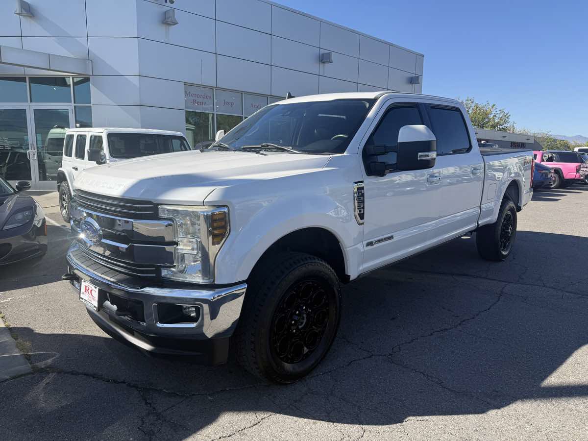 Used 2019 Ford F250 Lariat w/ Lariat Ultimate Package AWD/4WD image 2