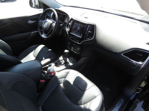 Used 2020 Jeep Cherokee Limited AWD/4WD image 14