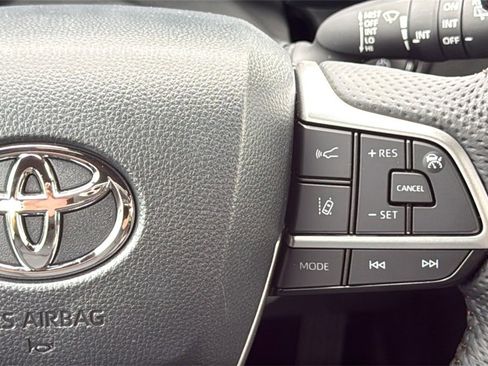 New 2026 Toyota Sienna Limited image 22