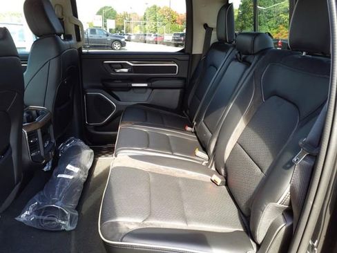 Used 2022 RAM 1500 Laramie AWD/4WD image 13