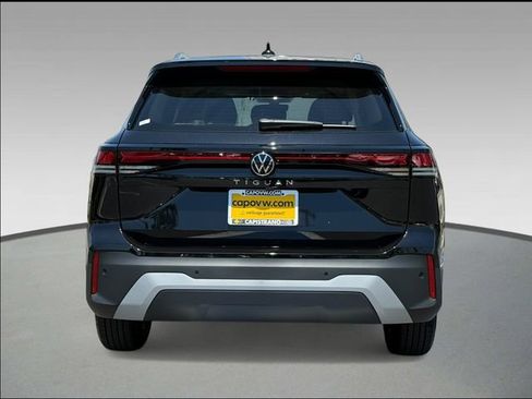 New 2025 Volkswagen Tiguan S image 5