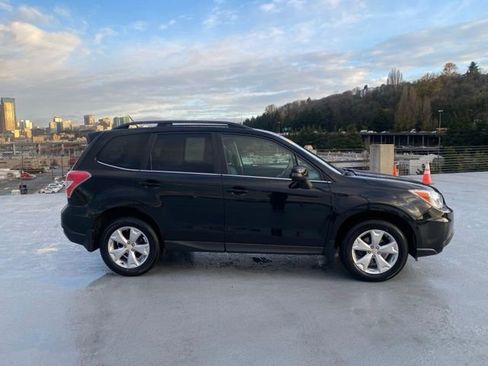 Used 2014 Subaru Forester 2.5i Touring image 2