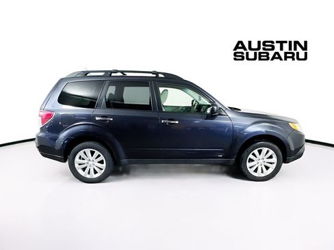 Used 2012 Subaru Forester 2.5X Premium w/ All-Weather Pkg AWD/4WD image 8