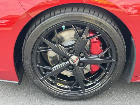 Used 2021 Chevrolet Corvette Stingray Premium Cpe w/ Z51 Performance Package image 12