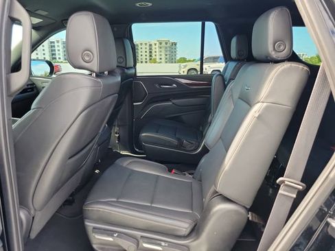 Certified 2023 Cadillac Escalade Luxury RWD image 15