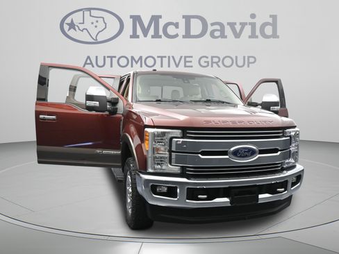 Used 2017 Ford F250 Lariat w/ Lariat Ultimate Package AWD/4WD image 43