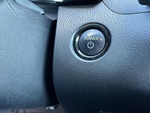 Certified 2025 Toyota Camry SE image 21