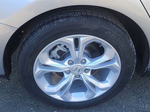 Certified 2023 Honda Accord LX image 9