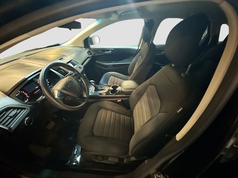 Used 2015 Ford Edge SE image 13